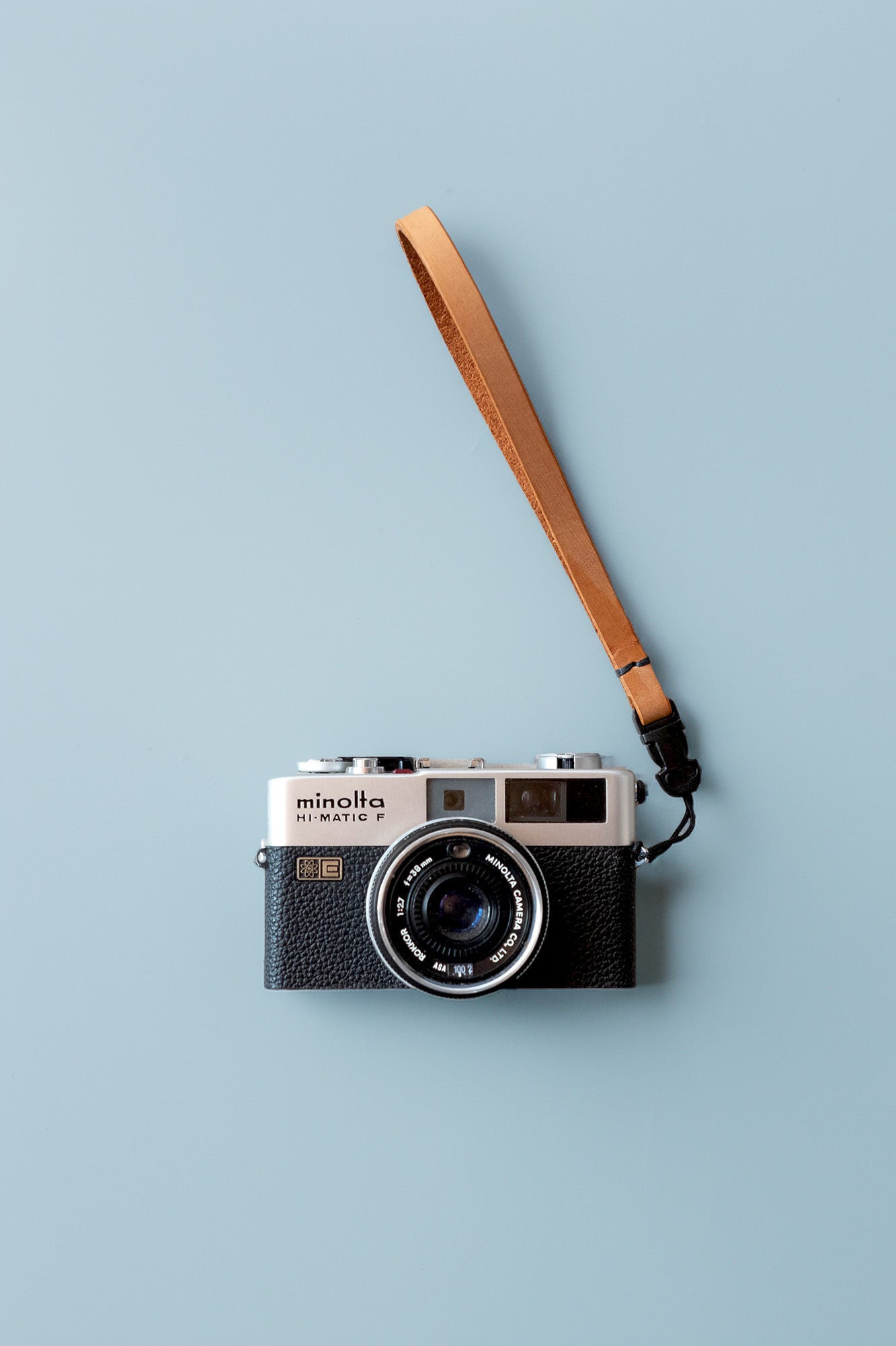 Point and Shoot Kamera Handschlaufe aus Leder in Cognac und Schwarz