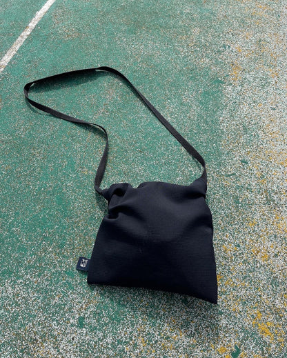 ÄKKI SÄKKI - TUMMA