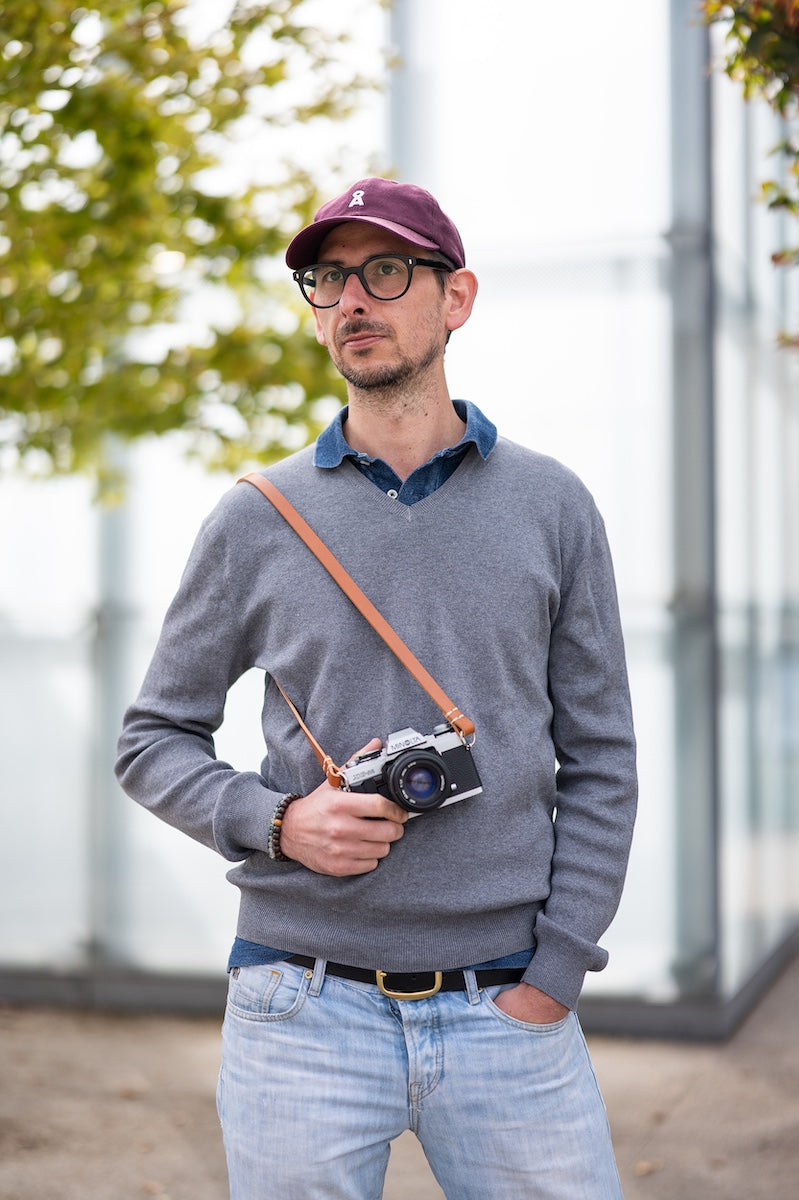 Schmaler Kameragurt aus Leder von seam