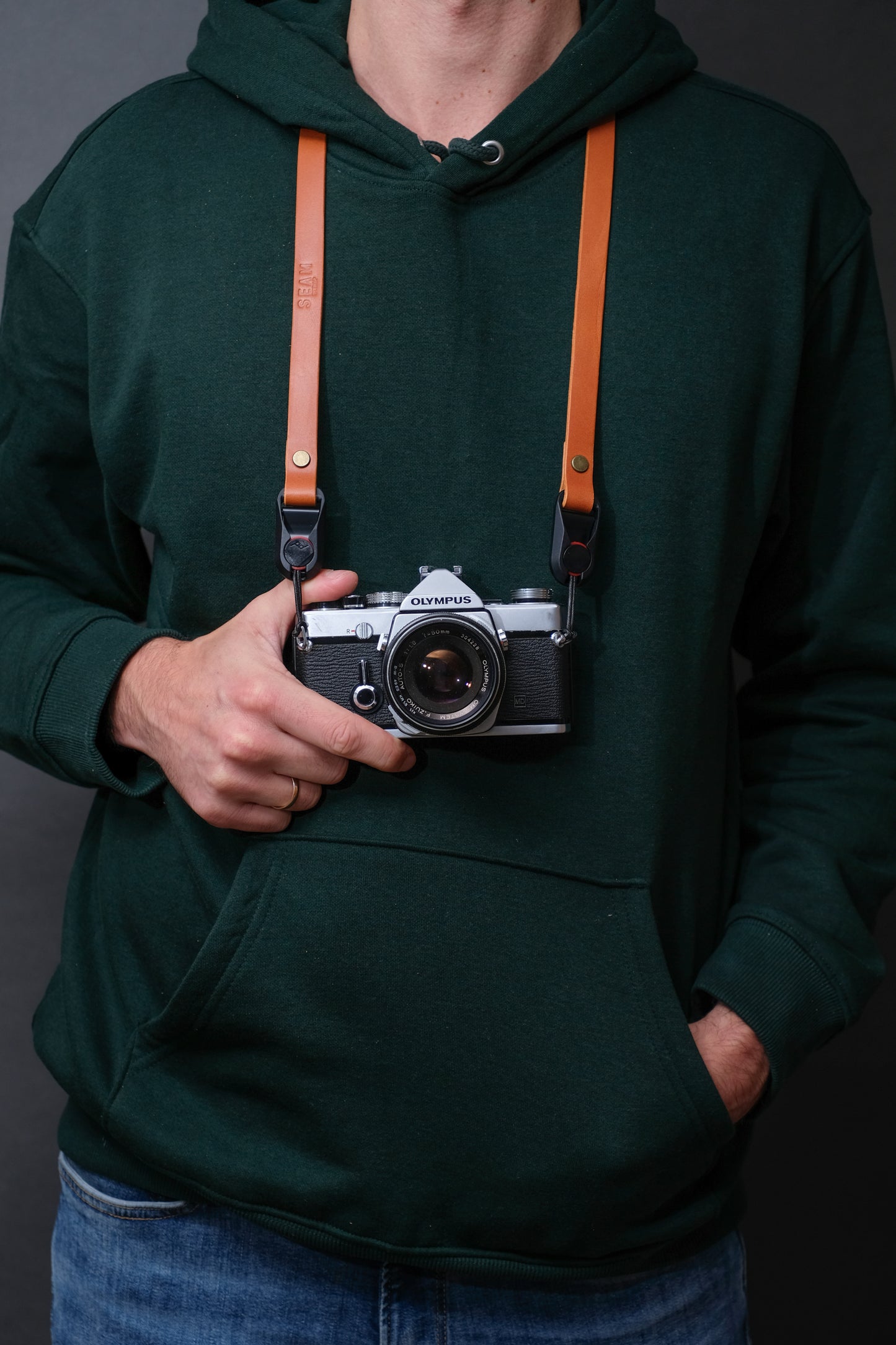 Short leather camera strap with Peak Design