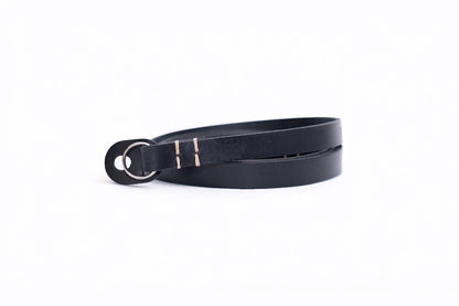 Schwarzer Kameragurt aus Leder in schwarz seam strap Kameragurte