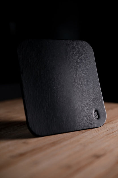 Untersetzer aus Leder premium in schwarz