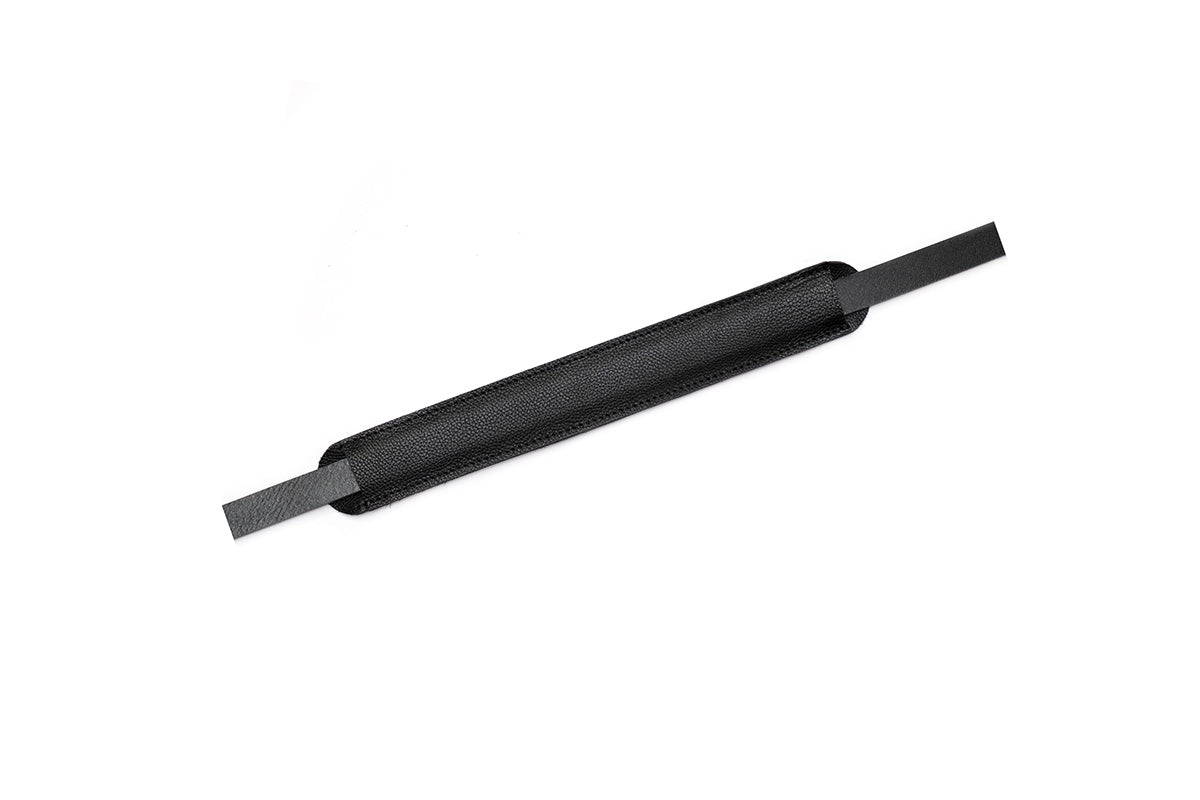 SEAM Comfort Pad aus schwarzem Kalbleder für Kameragurte