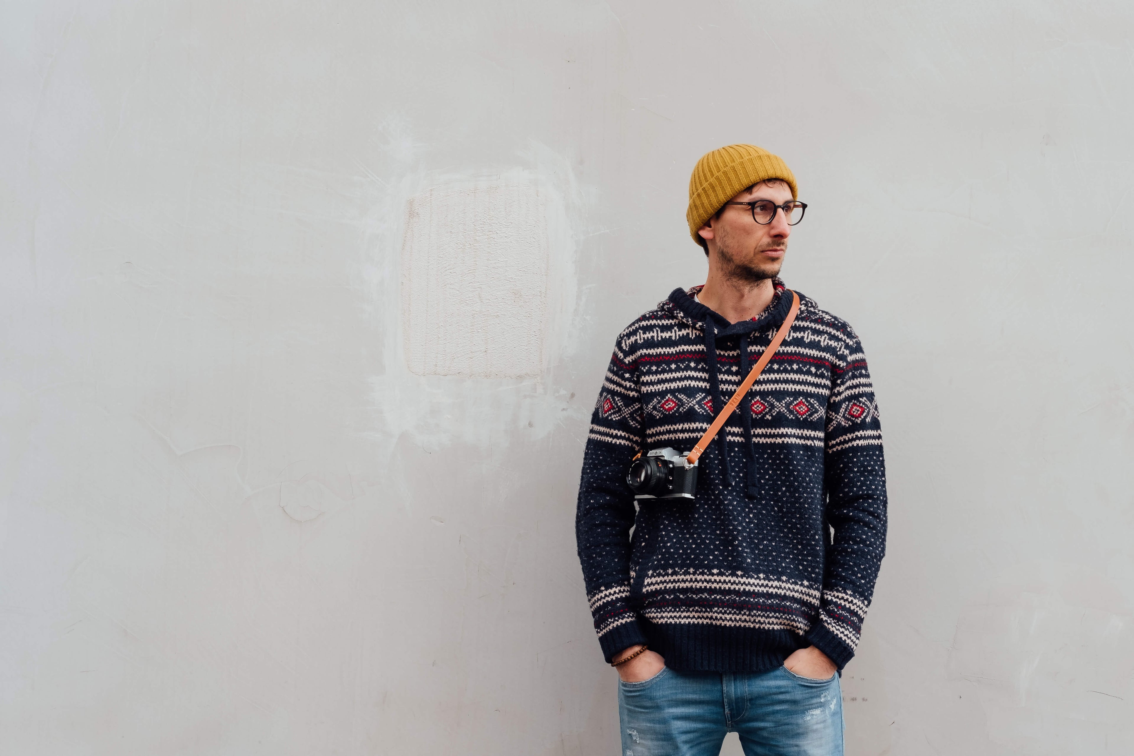 Kameragurt aus Leder schmal für Kameras, Leica, Fuji, Sony und analoge