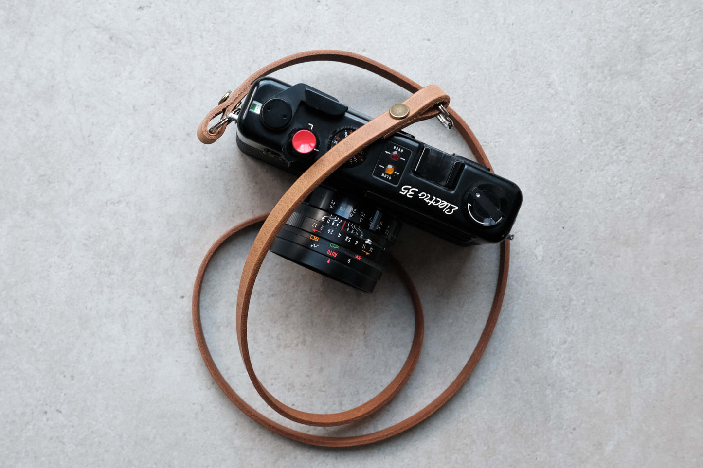 Kameragurt extra schmal mit Yashica Electra 35 mm analoge Kamera seam strap Kameragurt